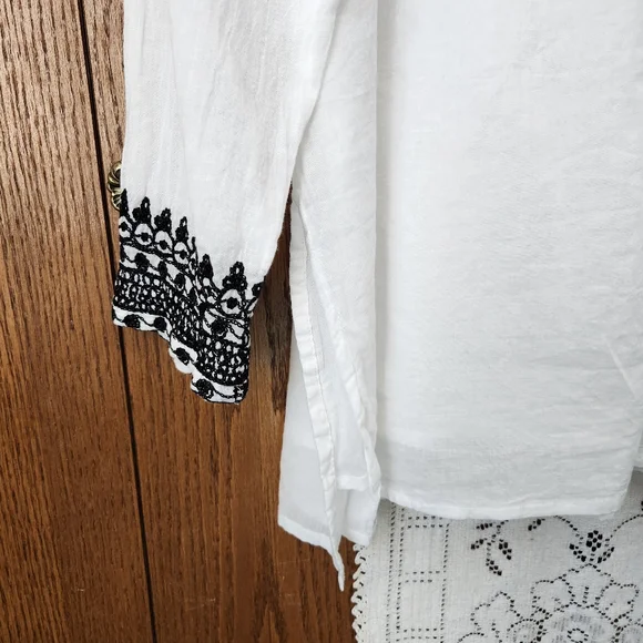 Ingear Resort White and Black Embroidered Top - Picture 10 of 13